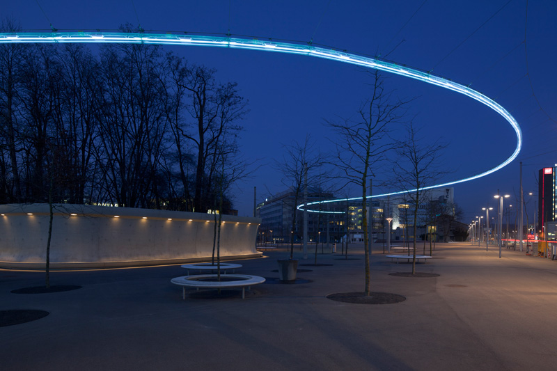 Leutschenbachpark abends